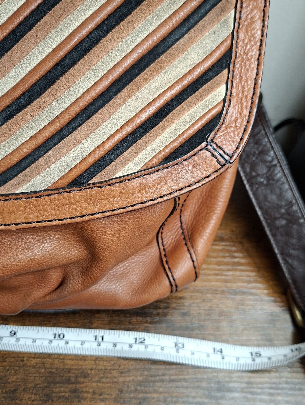Fossil Brown Leather Shoulder Bag with Striped Flap - Picture 10 of 11